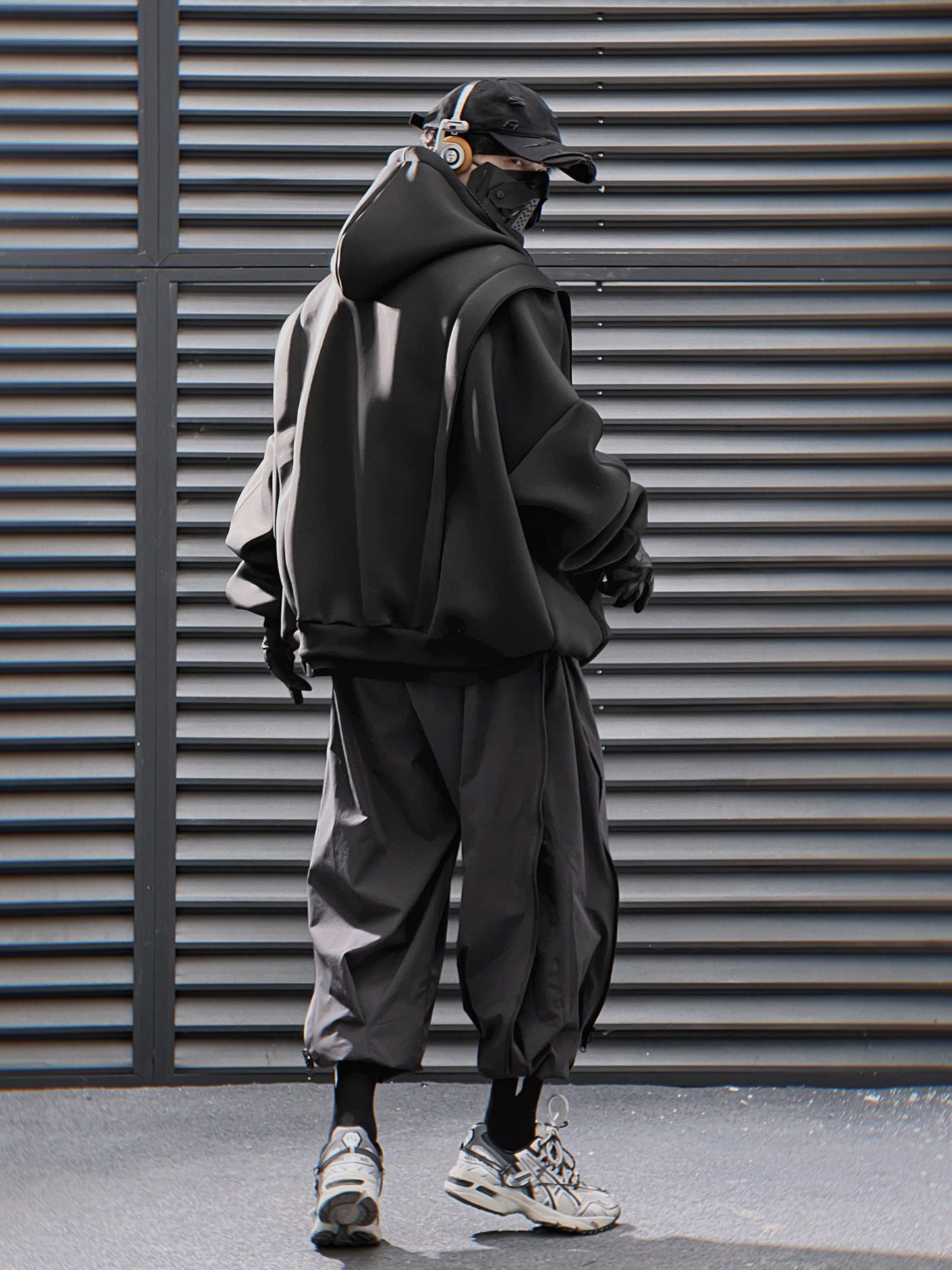 HiH50 Black Nexus Hoodie